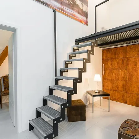 Z38 Downtown Loft *